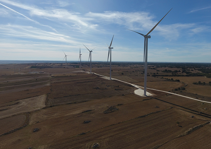 foto noticia Iberdrola avanza en su estrategia renovable con la compra de 118 MW eólicos a Siemens Gamesa en España.